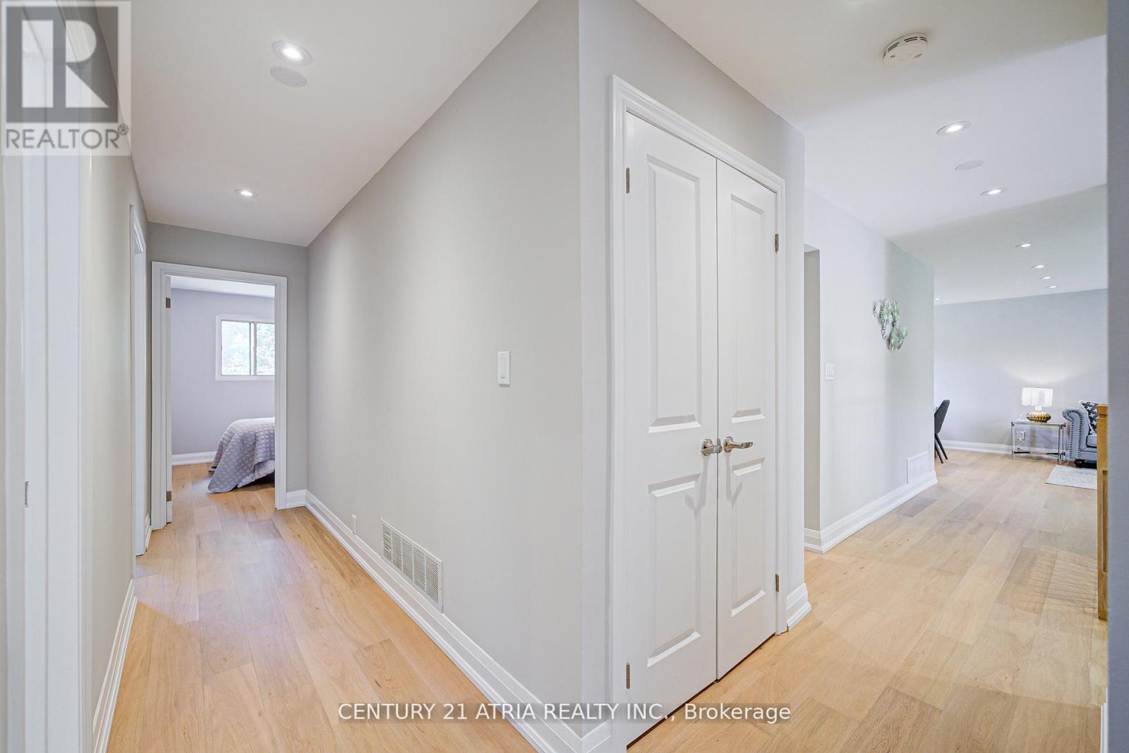 190 Romfield Circuit, Markham, Ontario  L3T 3J1 - Photo 18 - N12263112