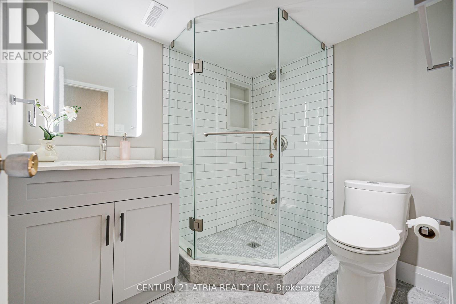190 Romfield Circuit, Markham, Ontario  L3T 3J1 - Photo 31 - N12263112