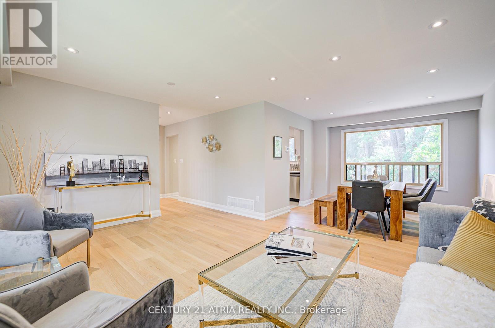 190 Romfield Circuit, Markham, Ontario  L3T 3J1 - Photo 8 - N12263112