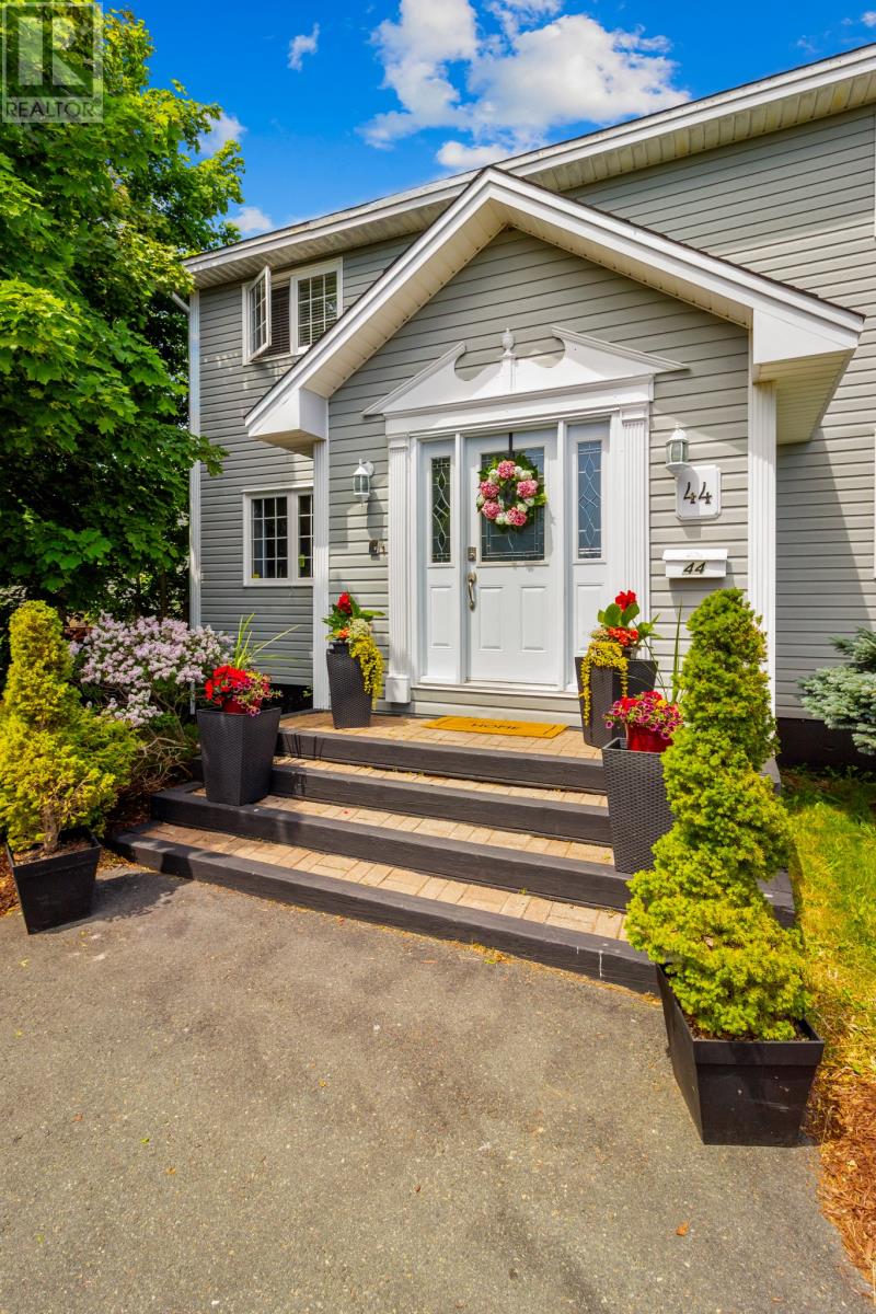 Property at 44 Pulpit Rock Road image 5