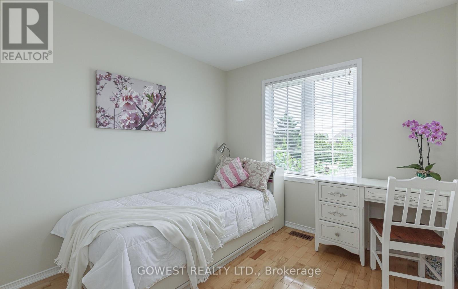 212 Roxton Road, Oakville (Ro River Oaks), Ontario  L6H 6M8 - Photo 23 - W12263016