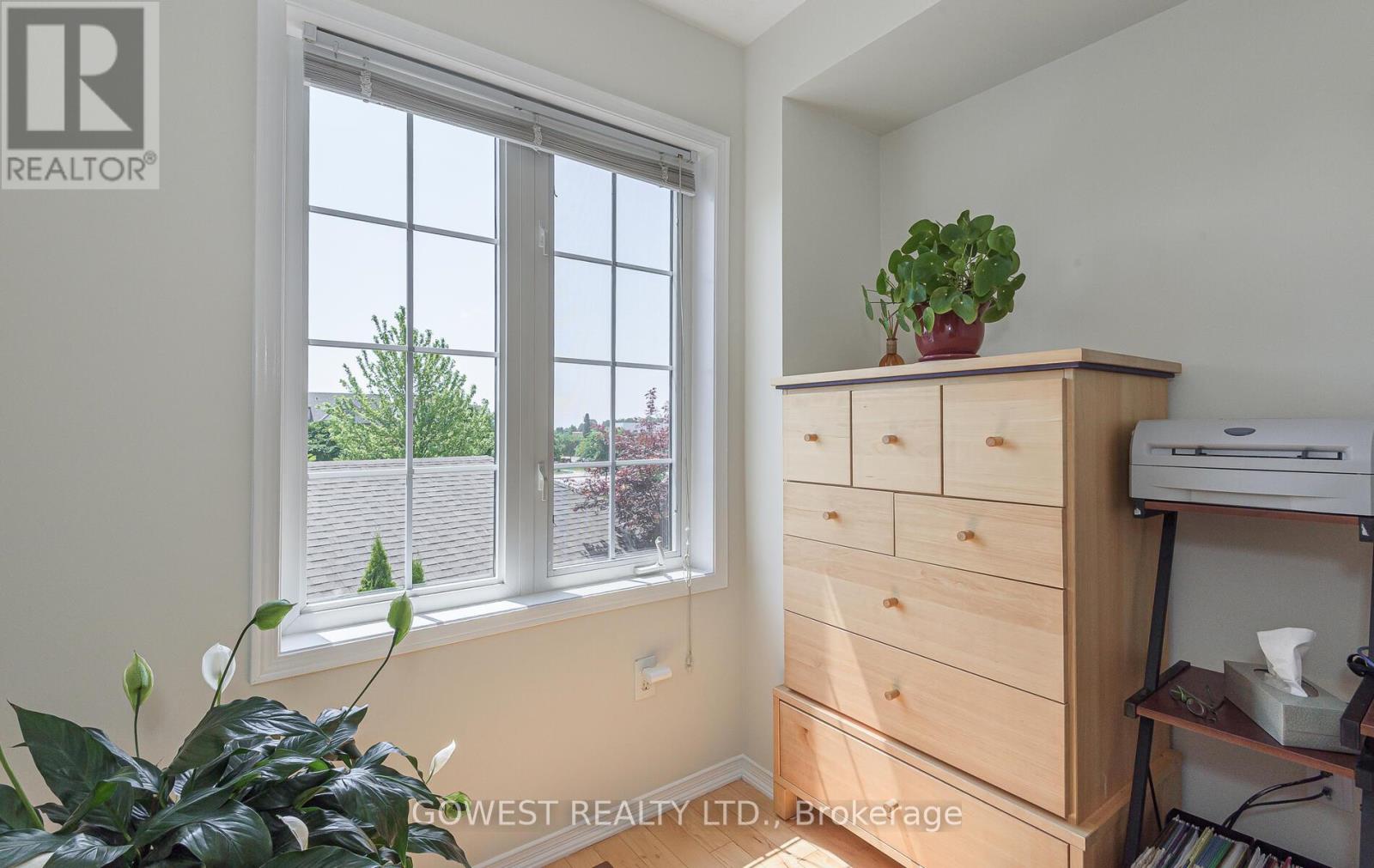 212 Roxton Road, Oakville (Ro River Oaks), Ontario  L6H 6M8 - Photo 27 - W12263016