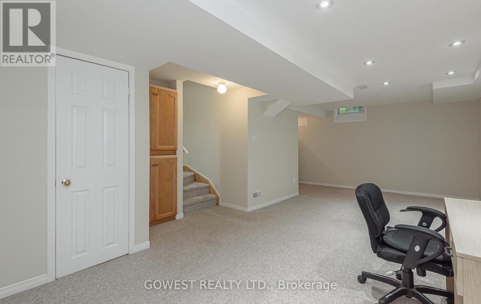 212 Roxton Road, Oakville (Ro River Oaks), Ontario  L6H 6M8 - Photo 41 - W12263016