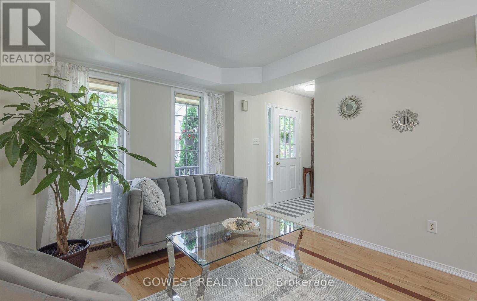 212 Roxton Road, Oakville (Ro River Oaks), Ontario  L6H 6M8 - Photo 6 - W12263016