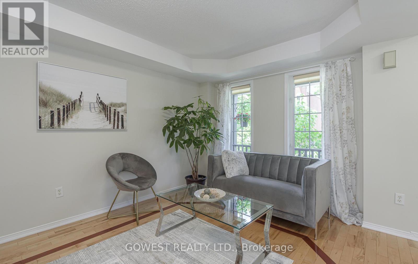 212 Roxton Road, Oakville (Ro River Oaks), Ontario  L6H 6M8 - Photo 7 - W12263016