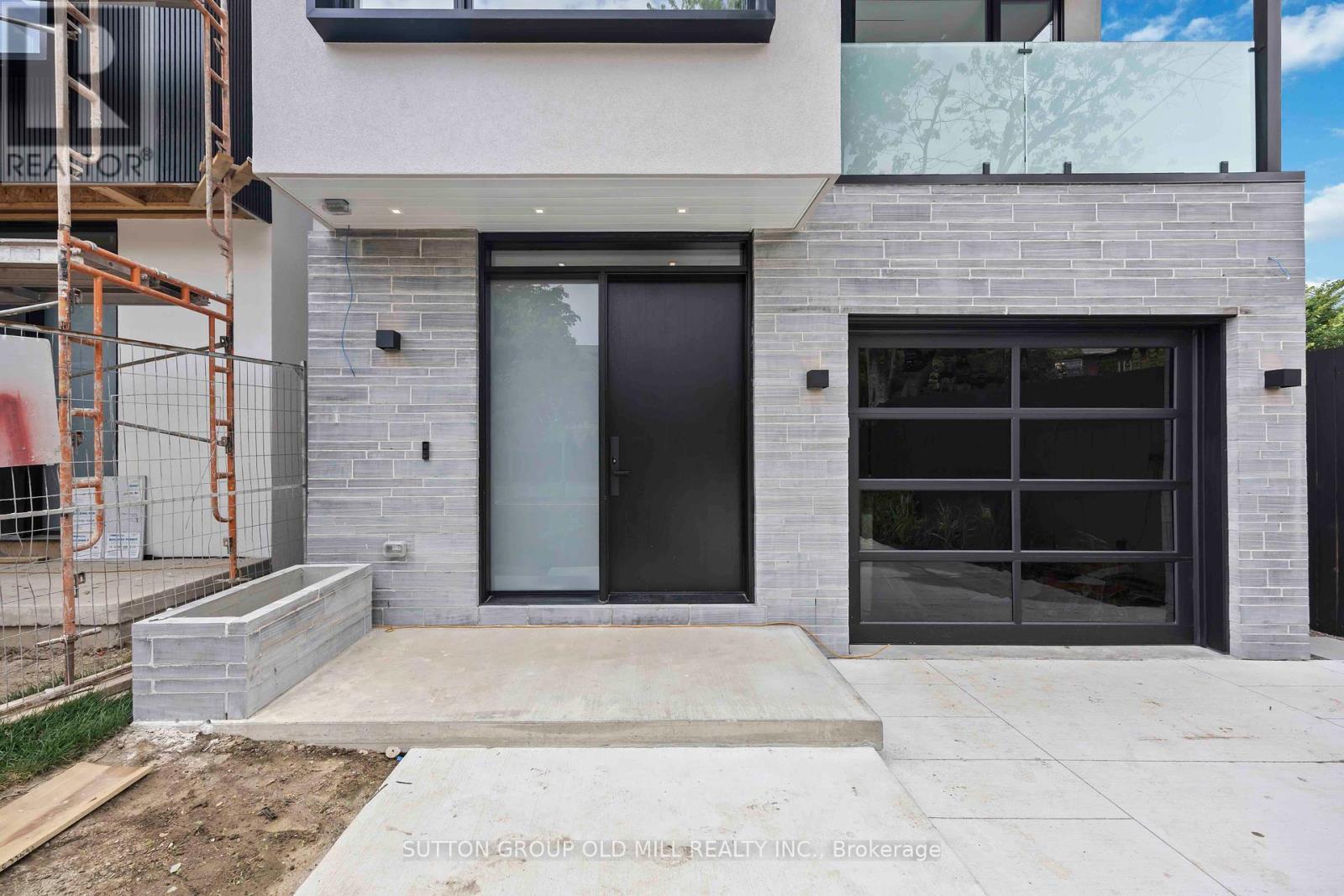 Property at 91 REGAL ROAD image 2