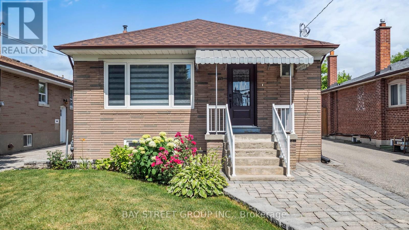 Property at 15 MACLEOD STREET image 1