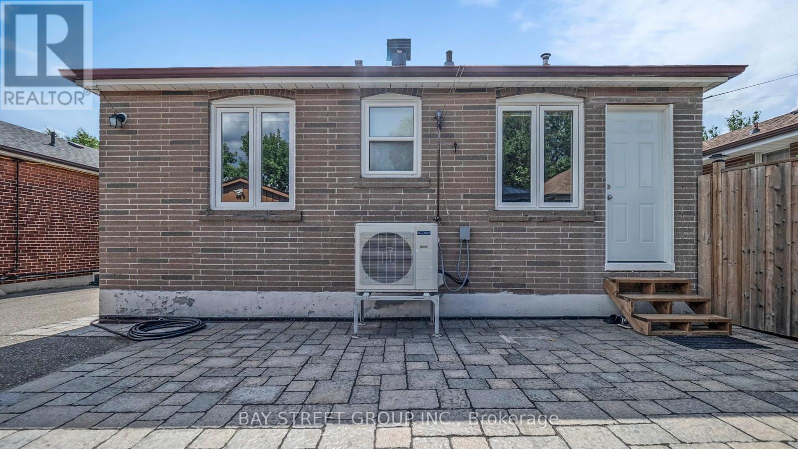 15 Macleod Street, Toronto, Ontario  M6L 2M7 - Photo 31 - W12263116