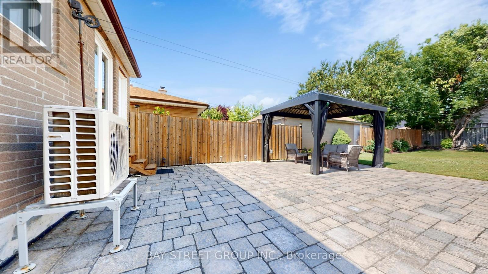 15 Macleod Street, Toronto, Ontario  M6L 2M7 - Photo 35 - W12263116