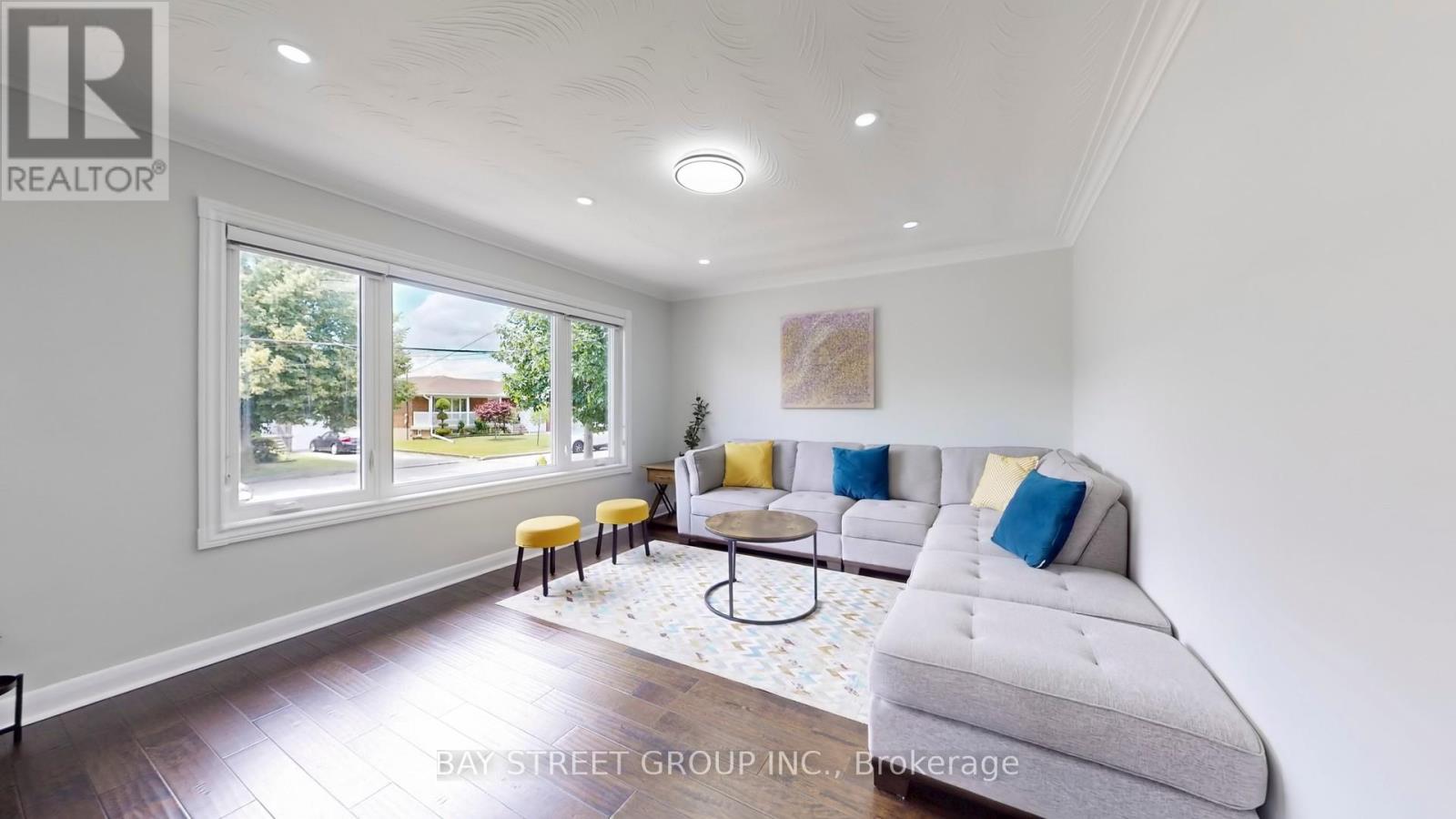 Property at 15 MACLEOD STREET image 4