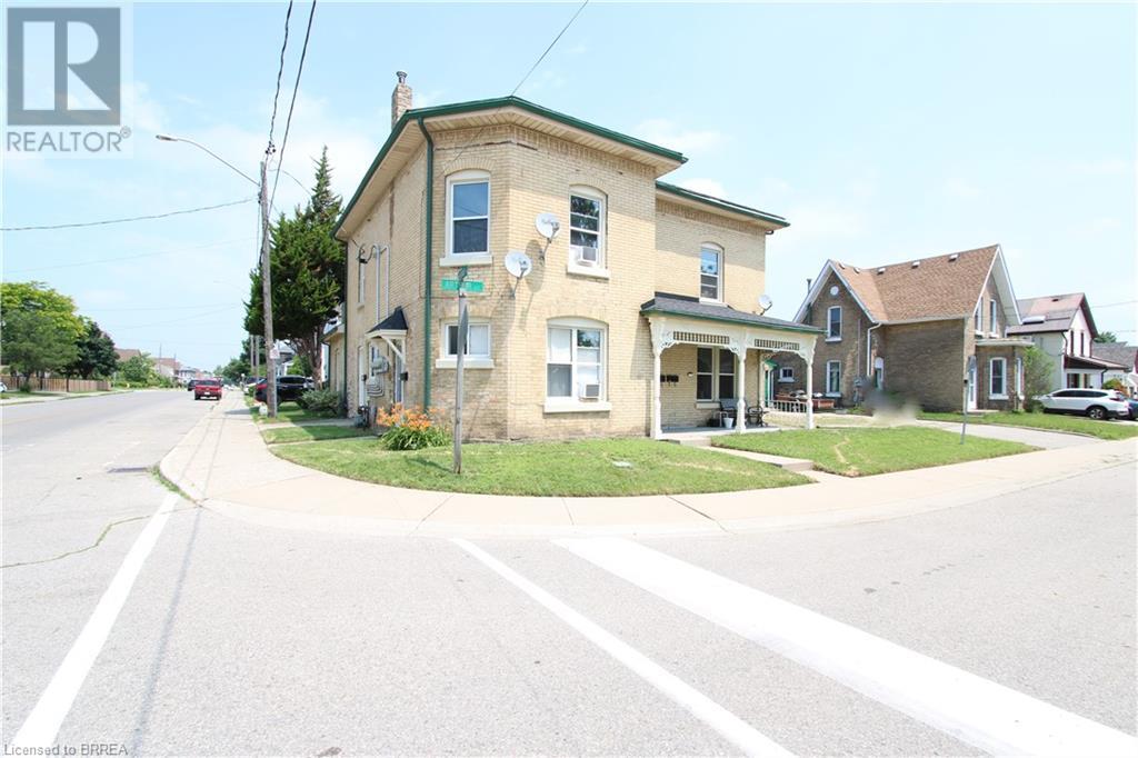 62 Arthur Street, Brantford, Ontario  N3S 3H8 - Photo 3 - 40745522