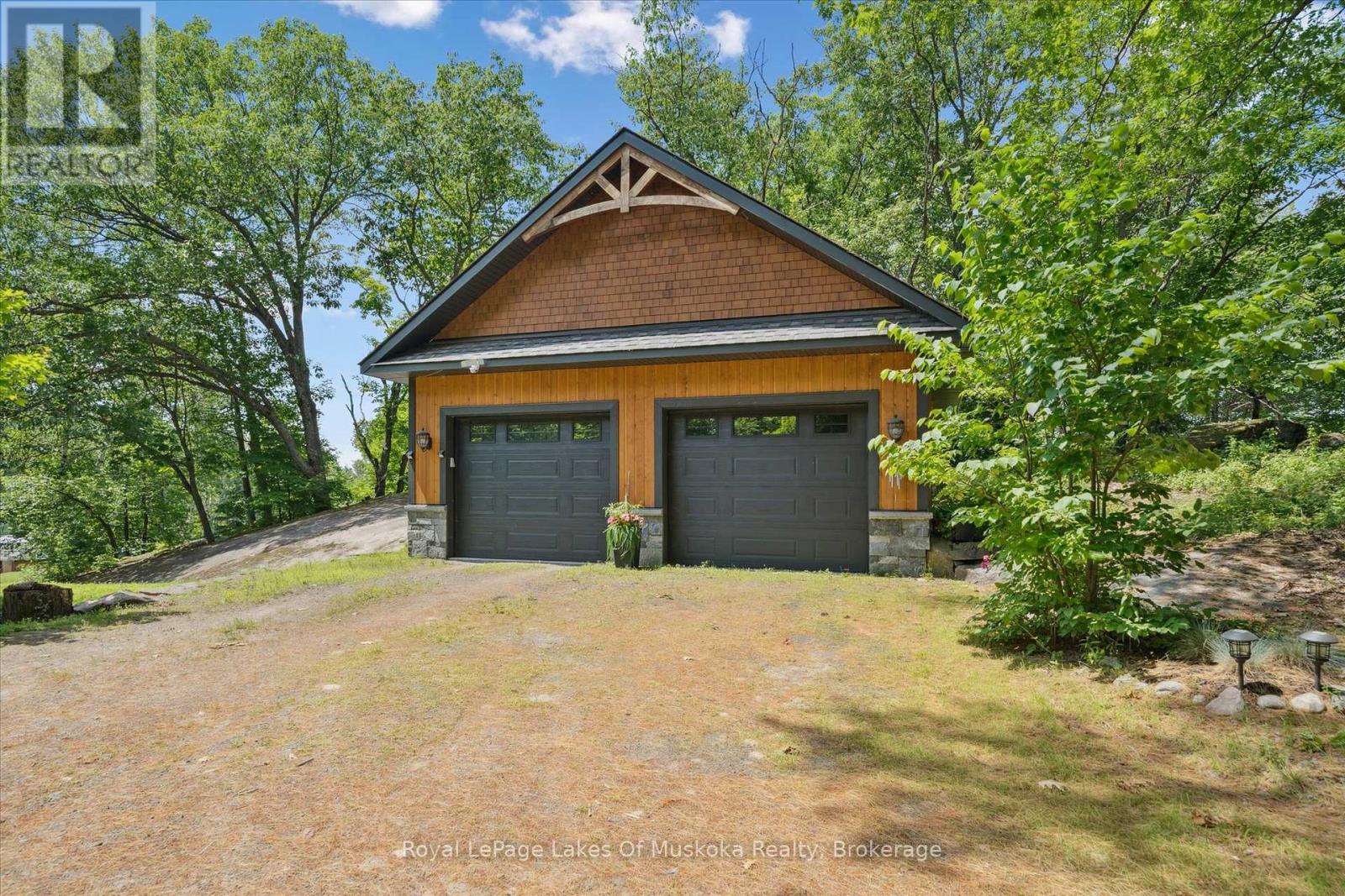 38 Rocky Drive, Huntsville (Brunel), Ontario  P0B 1M0 - Photo 36 - X12262940