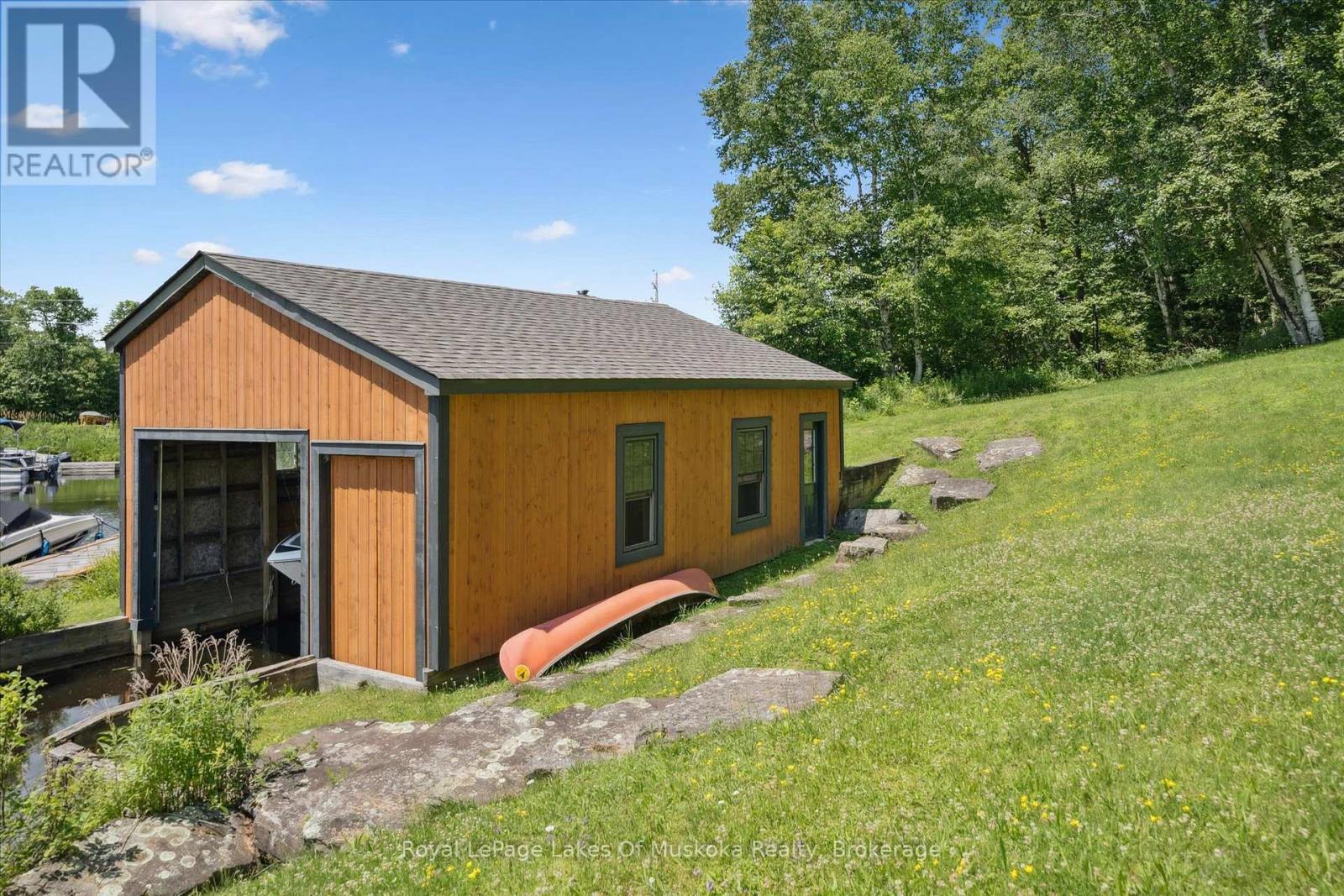 38 Rocky Drive, Huntsville (Brunel), Ontario  P0B 1M0 - Photo 34 - X12262940