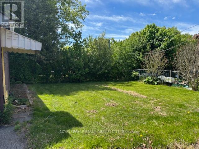 Property at 213 BANTING AVENUE image 5