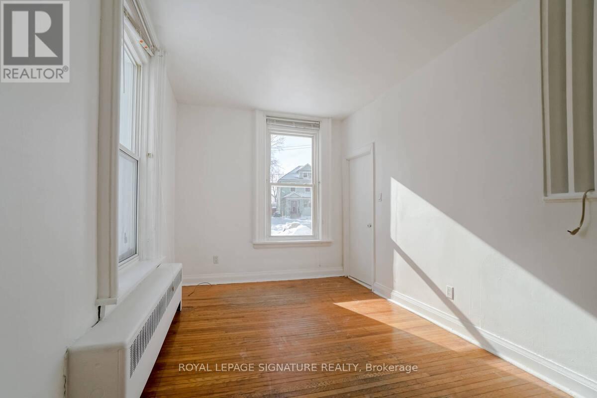 48 David Street, Brampton (Downtown Brampton), Ontario  L6X 1J5 - Photo 13 - W12263173