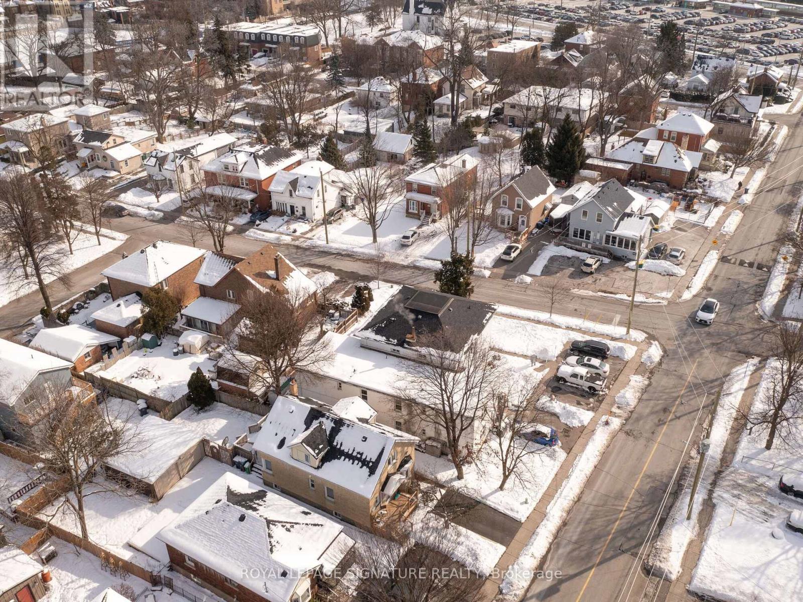 48 David Street, Brampton (Downtown Brampton), Ontario  L6X 1J5 - Photo 6 - W12263173