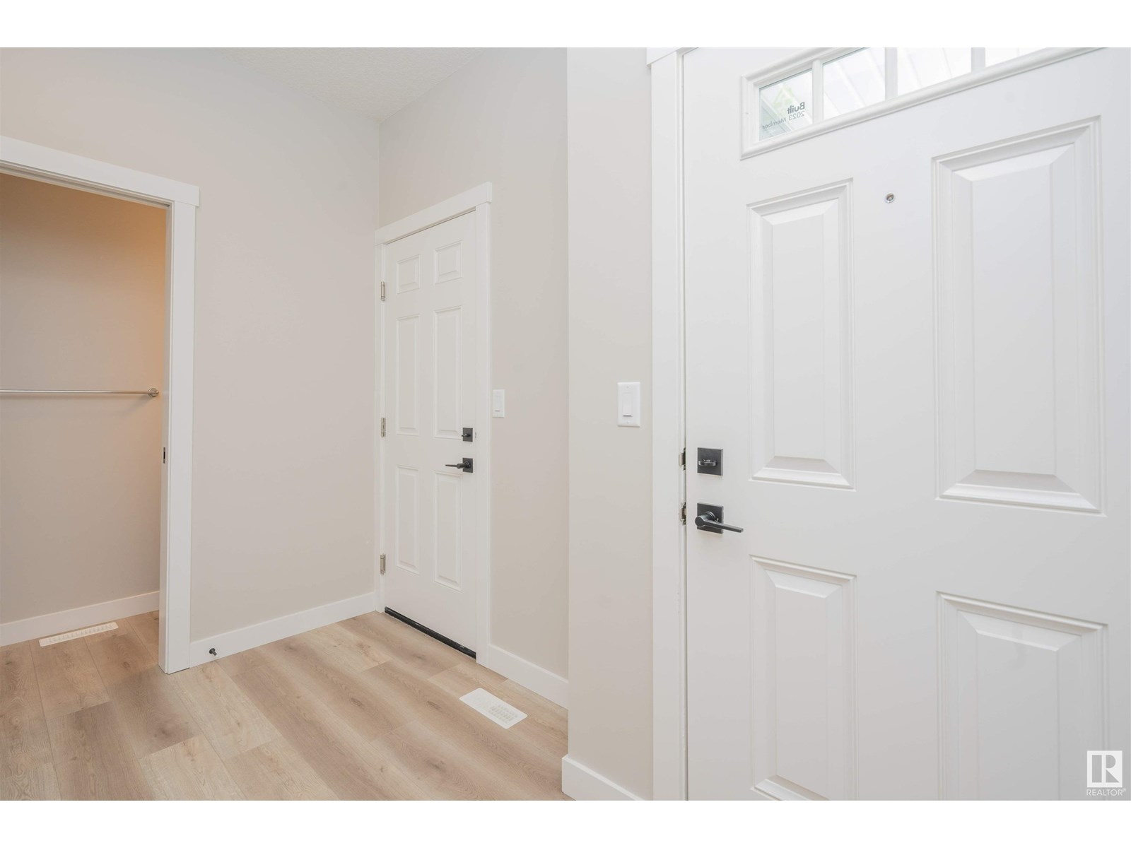 Property at 17607 48ST NW NW image 4
