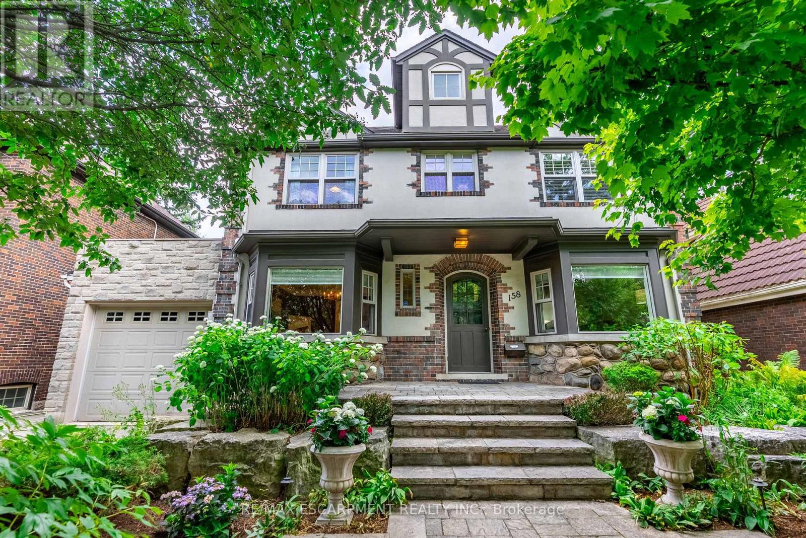 Property at 158 DALEWOOD CRESCENT image 1