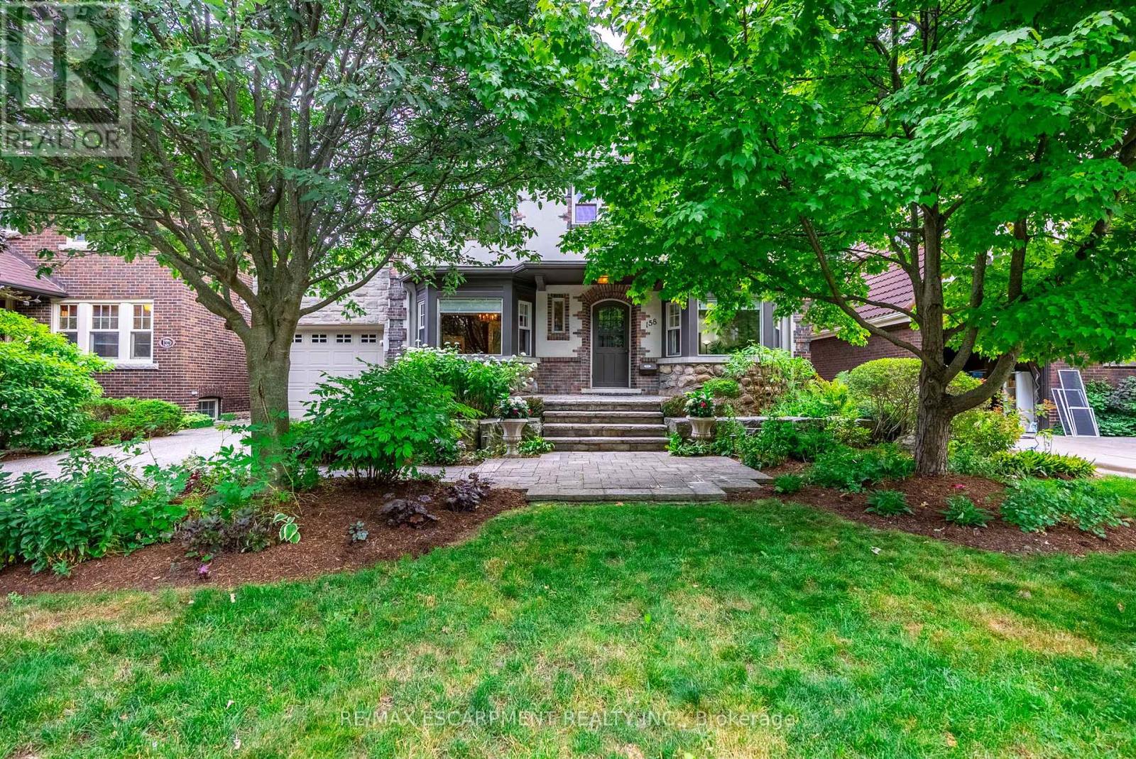 Property at 158 DALEWOOD CRESCENT image 2