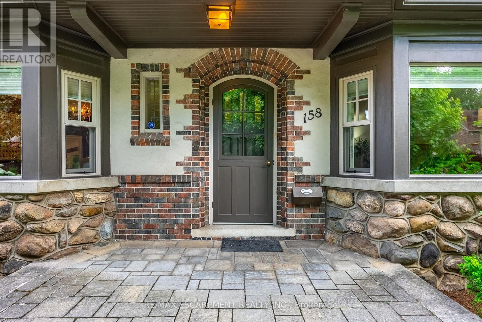Property at 158 DALEWOOD CRESCENT image 5