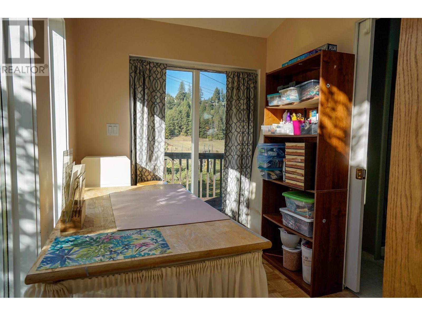 2697 Shoreacres Road, Castlegar, British Columbia  V1N 4R1 - Photo 16 - 10354770
