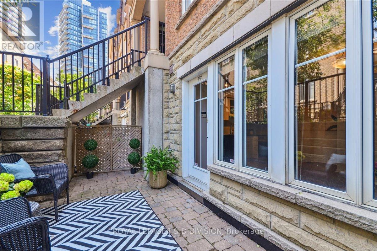 Property at 402 - 34 WESTERN BATTERY ROAD image 5
