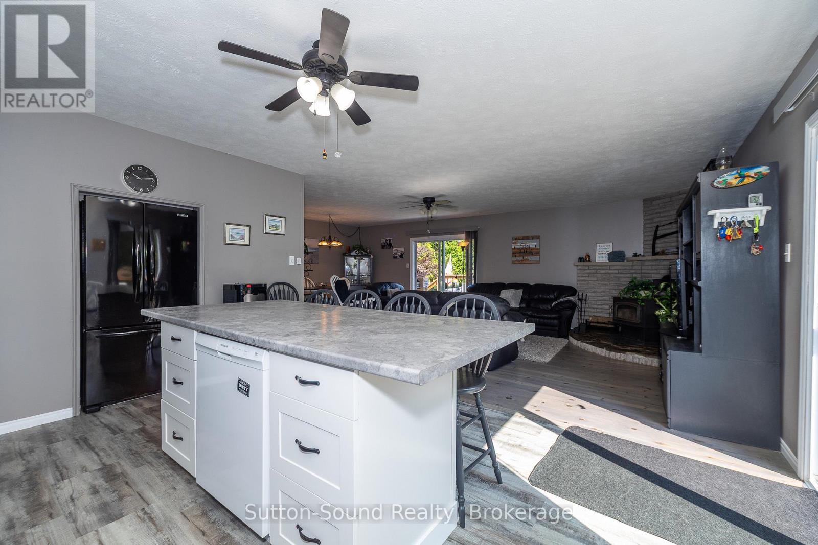 27 Whiskey Harbour Road, Northern Bruce Peninsula, Ontario  N0H 1X0 - Photo 12 - X12263310