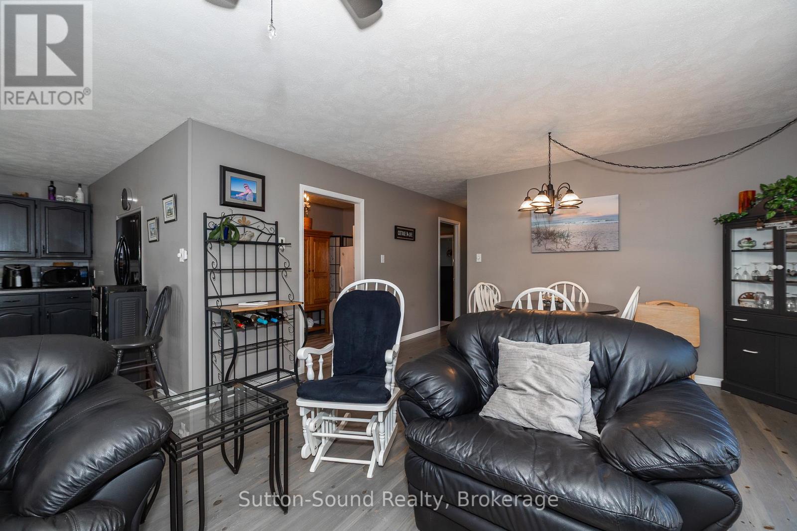 27 Whiskey Harbour Road, Northern Bruce Peninsula, Ontario  N0H 1X0 - Photo 17 - X12263310
