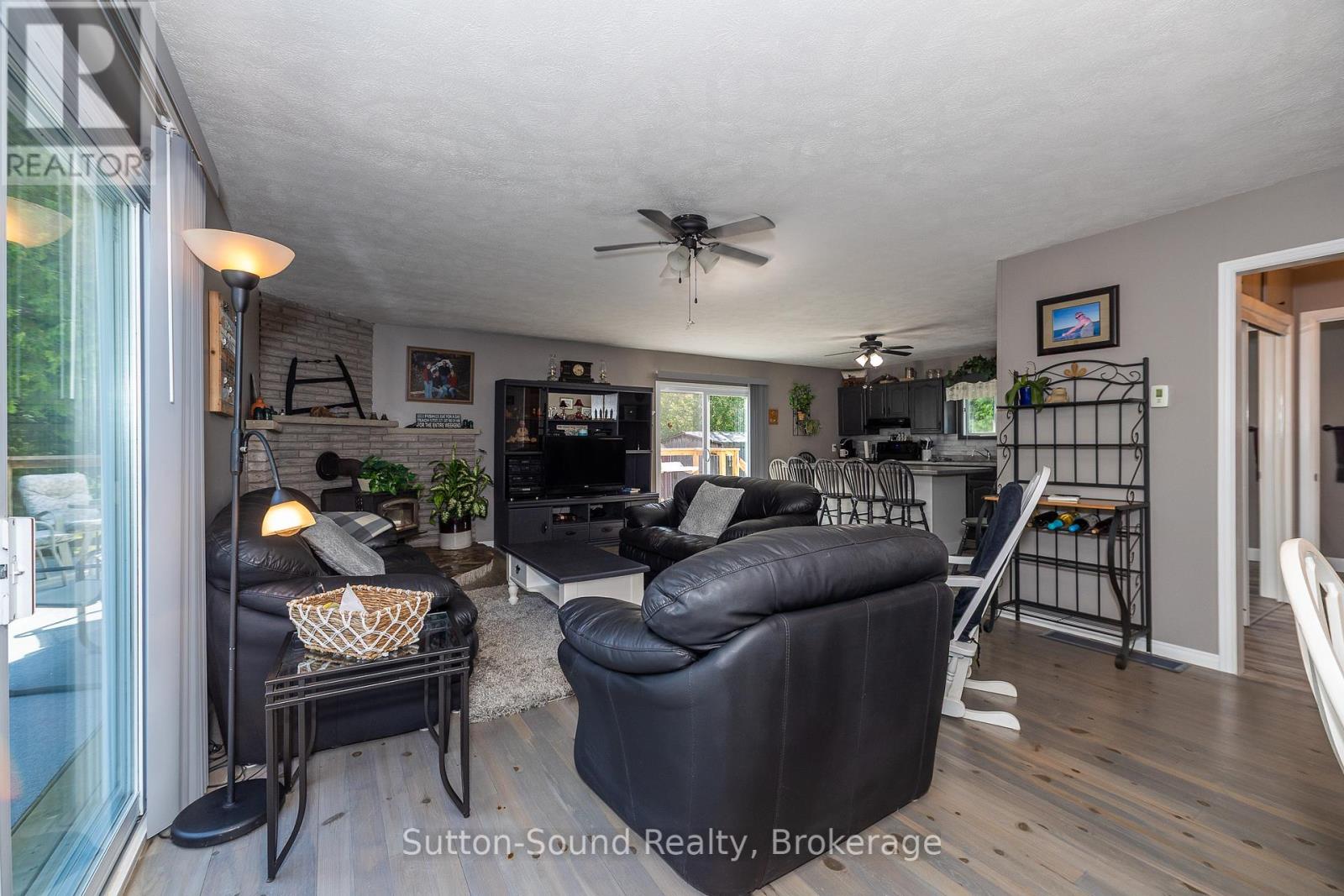 27 Whiskey Harbour Road, Northern Bruce Peninsula, Ontario  N0H 1X0 - Photo 18 - X12263310