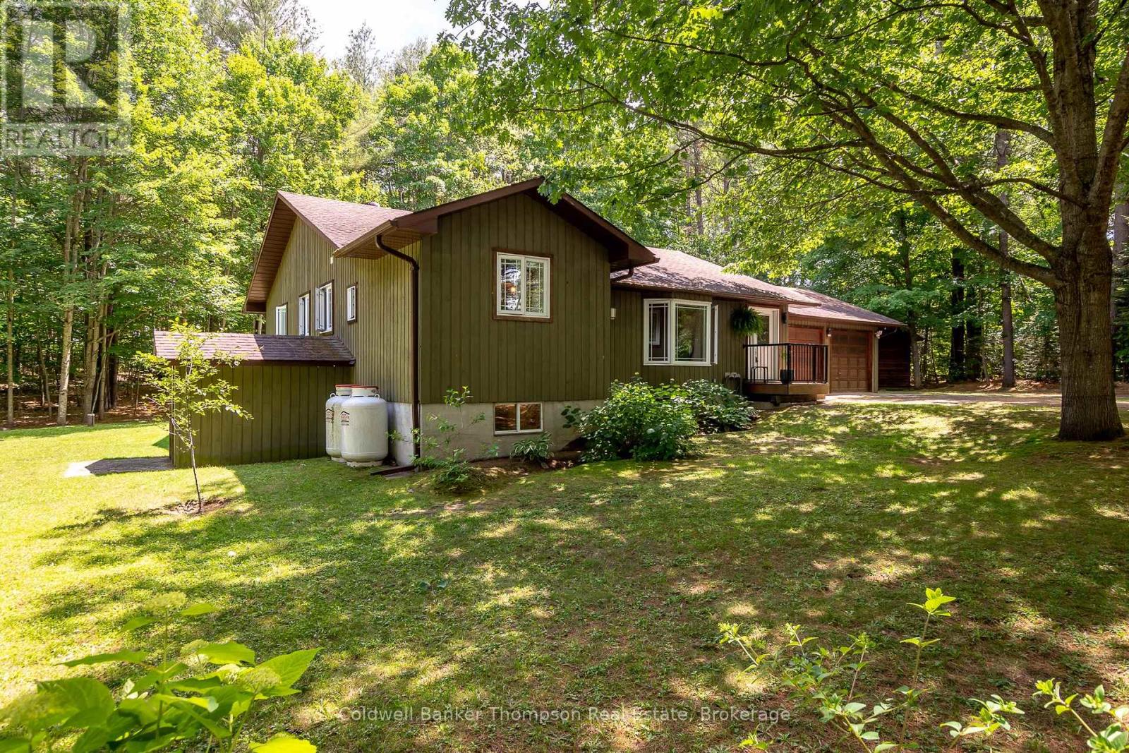 549 Greer Road, Huntsville, Ontario  P0B 1M0 - Photo 40 - X12263313