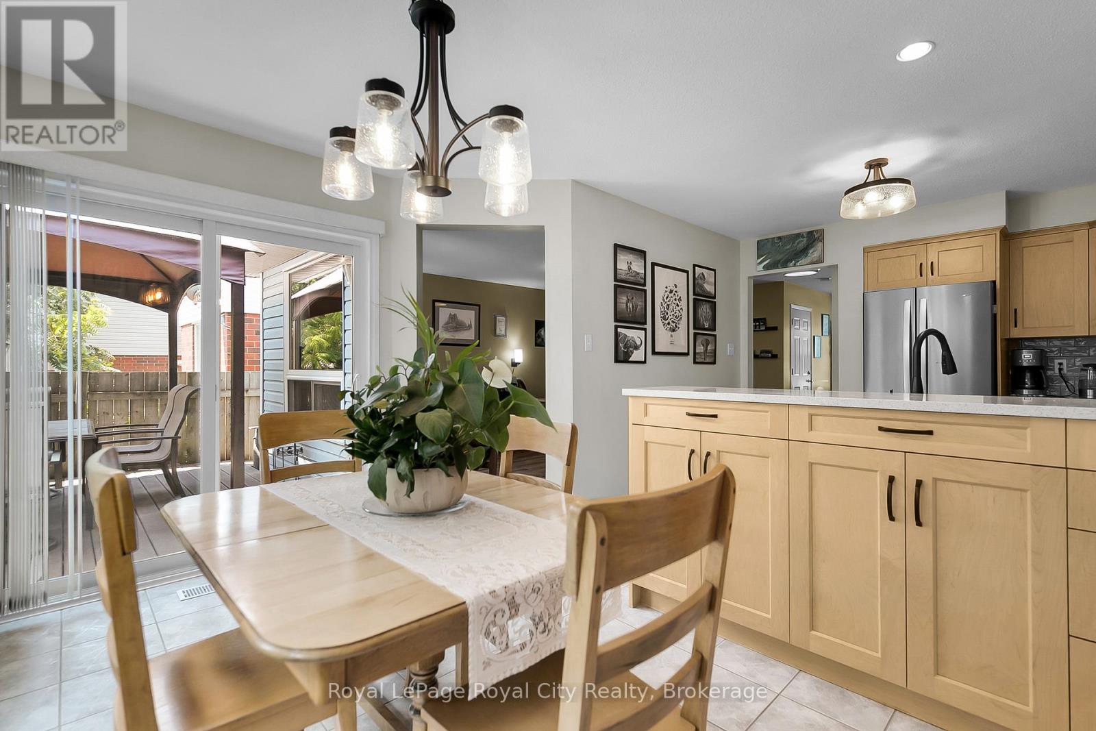 43 Hagan Avenue, Guelph, Ontario N1E 7B7 - Photo 13 - X12263333