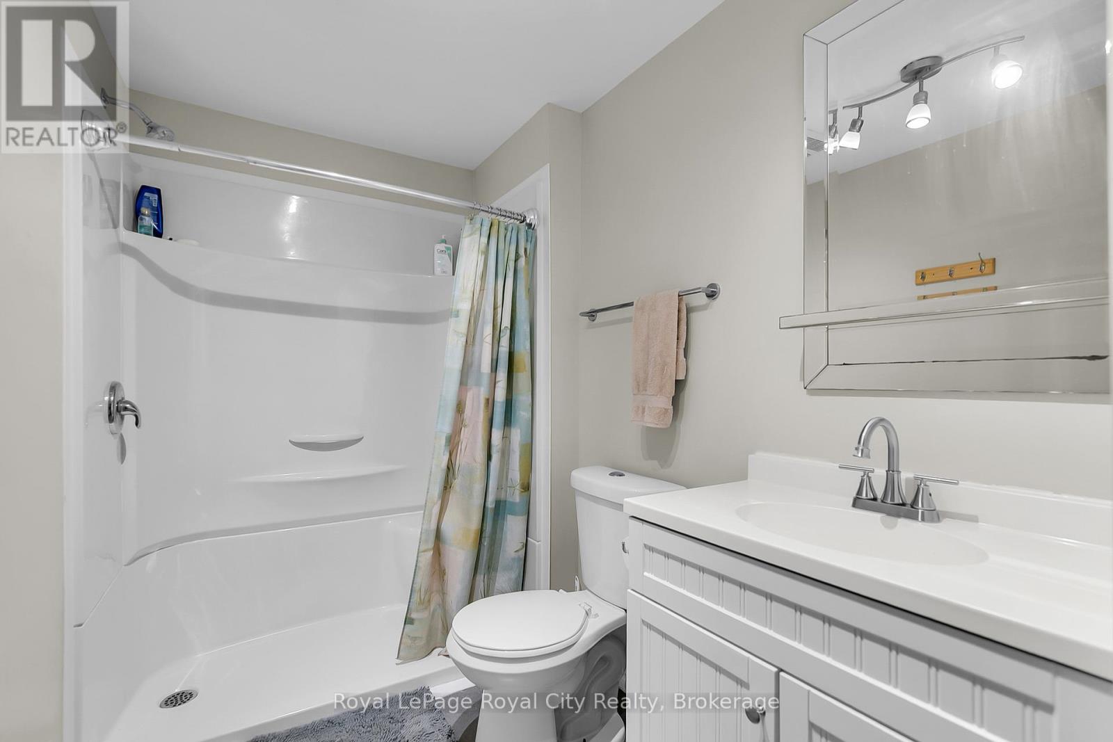 43 Hagan Avenue, Guelph, Ontario N1E 7B7 - Photo 30 - X12263333