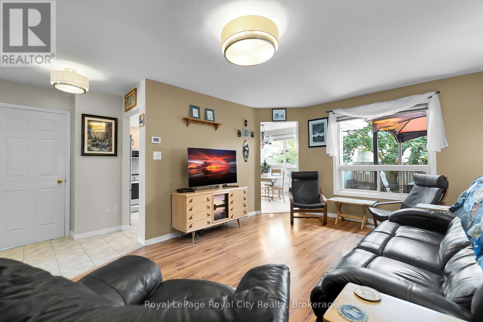 43 Hagan Avenue, Guelph, Ontario N1E 7B7 - Photo 6 - X12263333