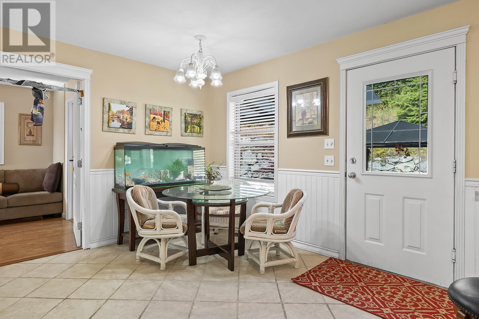 Property at 1282 Lakeview Cove Place image 5
