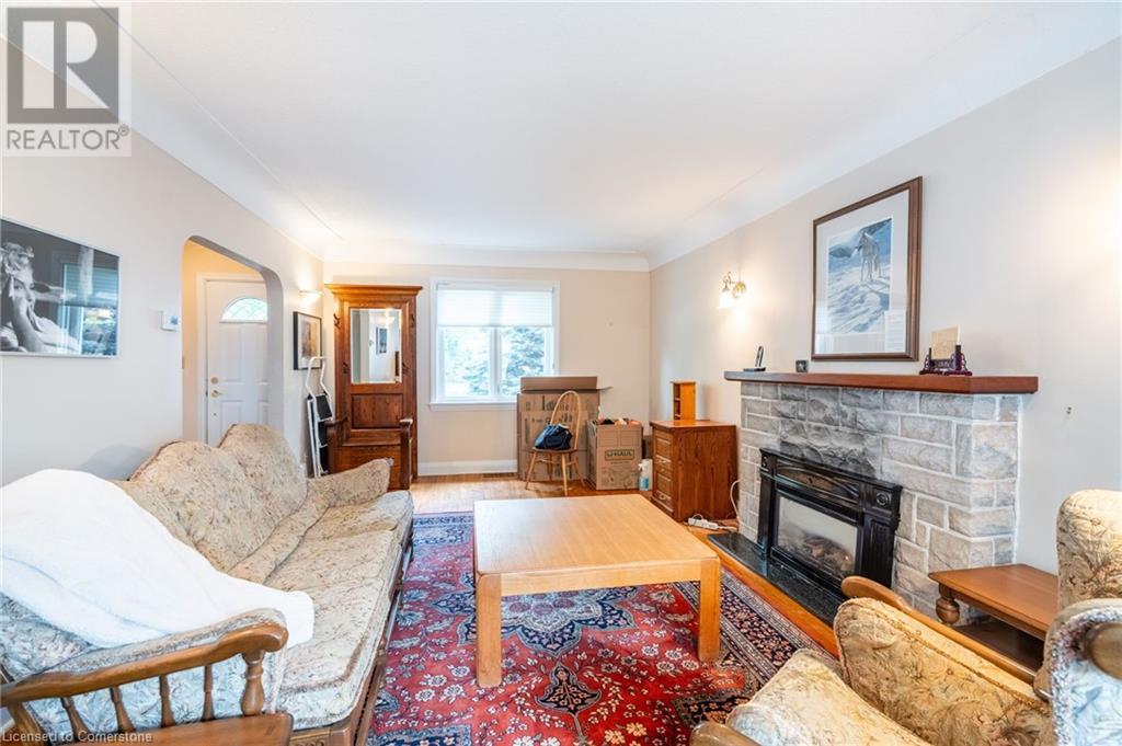 Property at 580 EMERALD Street image 5