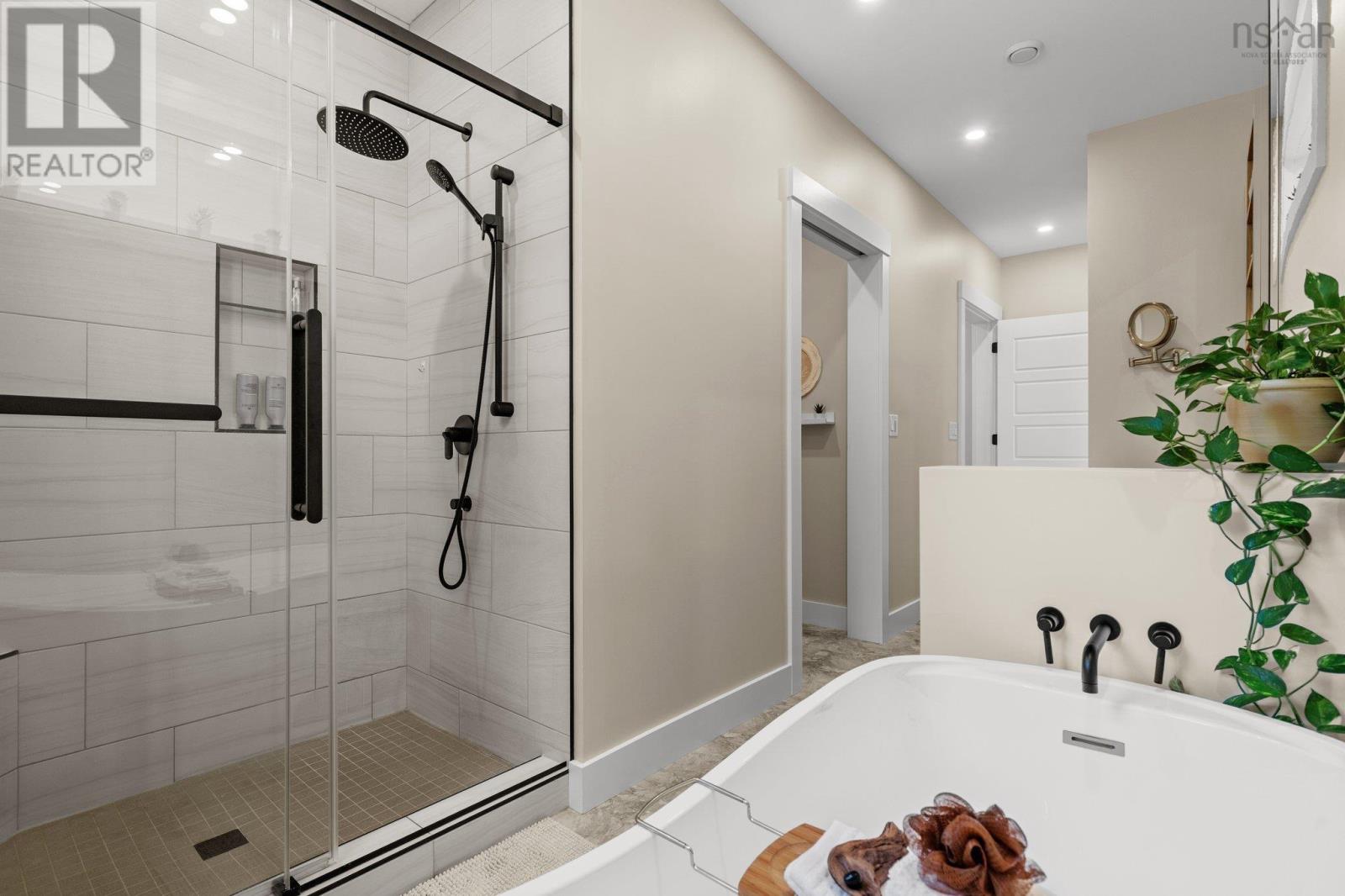 2881 Highway 2, Fall River, Nova Scotia  B2T 1W3 - Photo 20 - 202514481