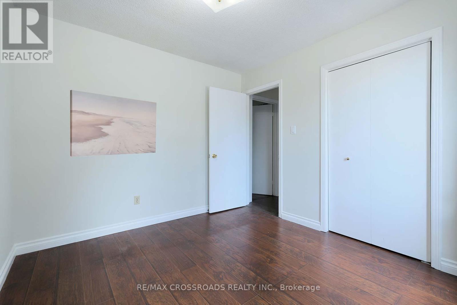 17 Brownridge Crescent, Toronto, Ontario  M9V 4M5 - Photo 23 - W12259078