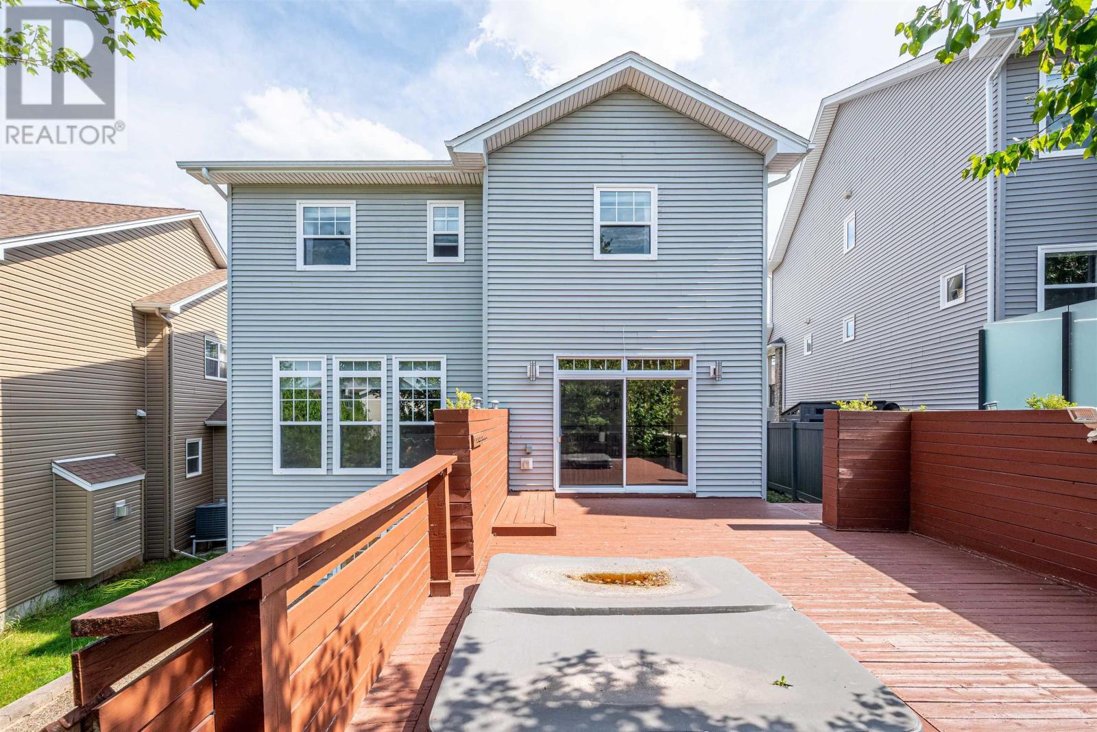 Property at 155 HollyHock Way image 2