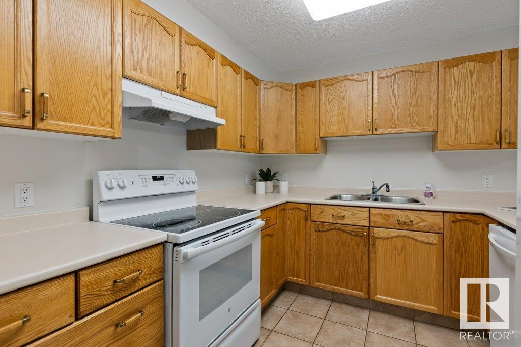 Property at #104 160 KINGSWOOD BV image 4