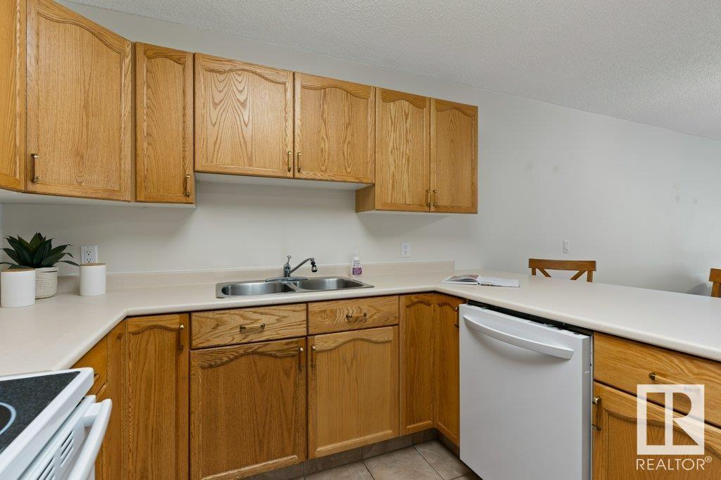 Property at #104 160 KINGSWOOD BV image 5