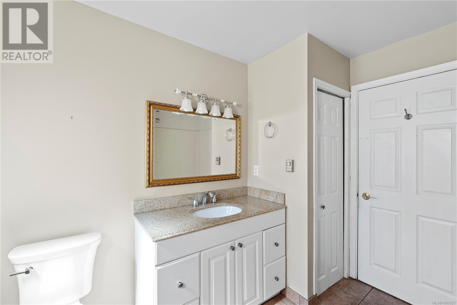 Property at 3152 Wessex Close image 3