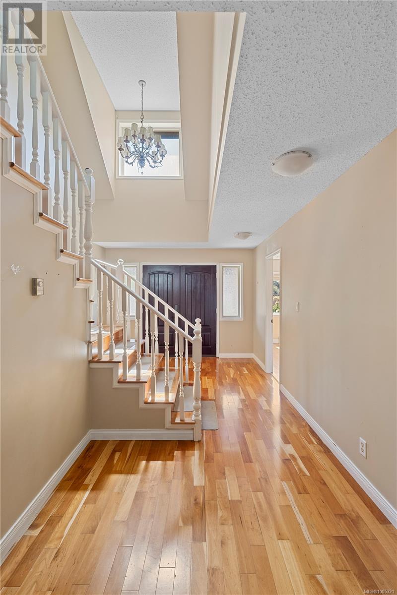 Property at 3152 Wessex Close image 5