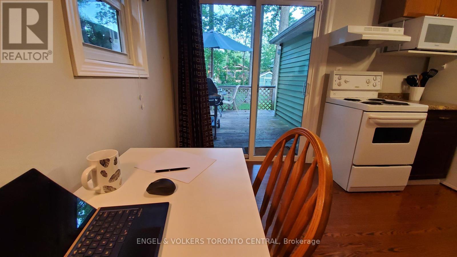 Property at 55 47TH STREET NORTH image 3
