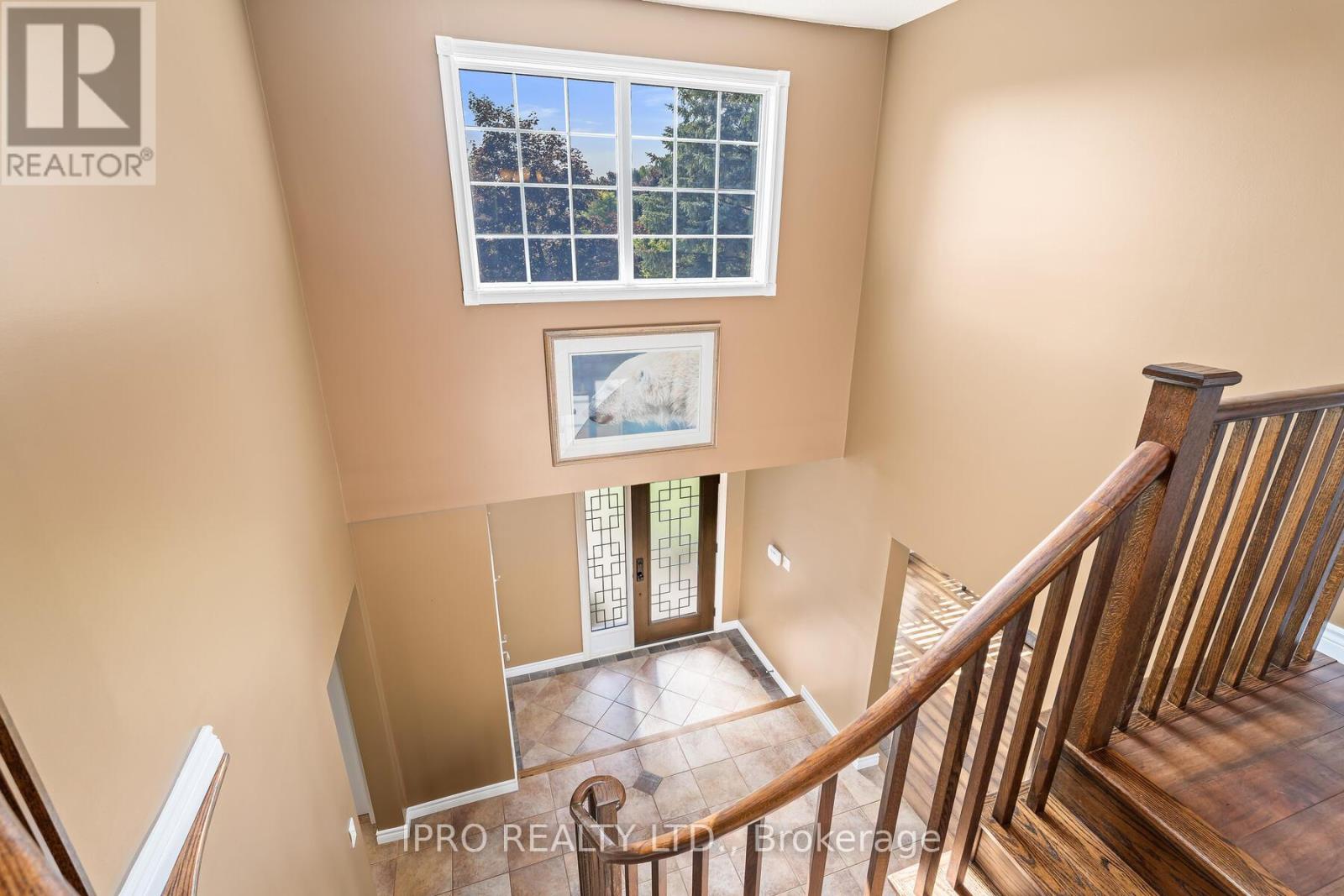 Property at 8 JASON CRESCENT image 4