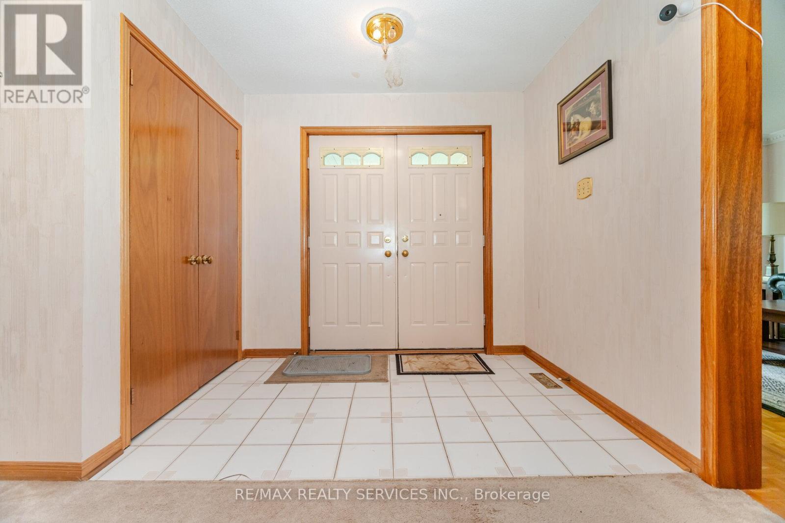 106 Kenpark Avenue, Brampton (Snelgrove), Ontario  L6Z 3J8 - Photo 13 - W12263392