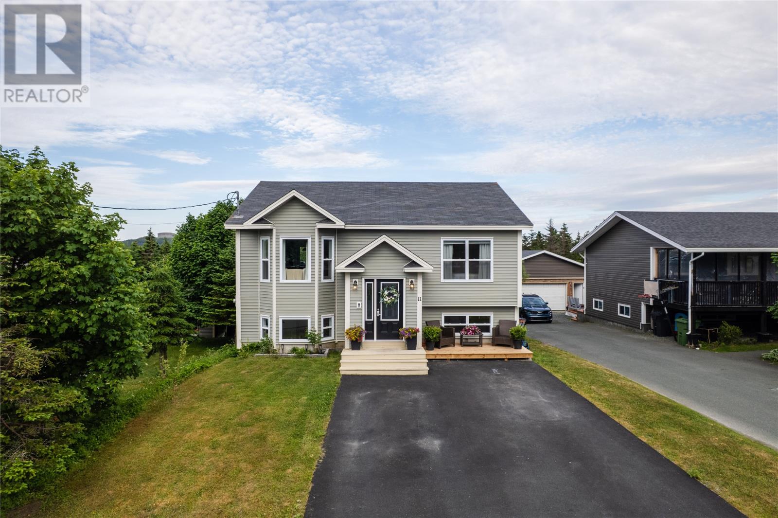 Property at 11 Stonewall Drive image 1