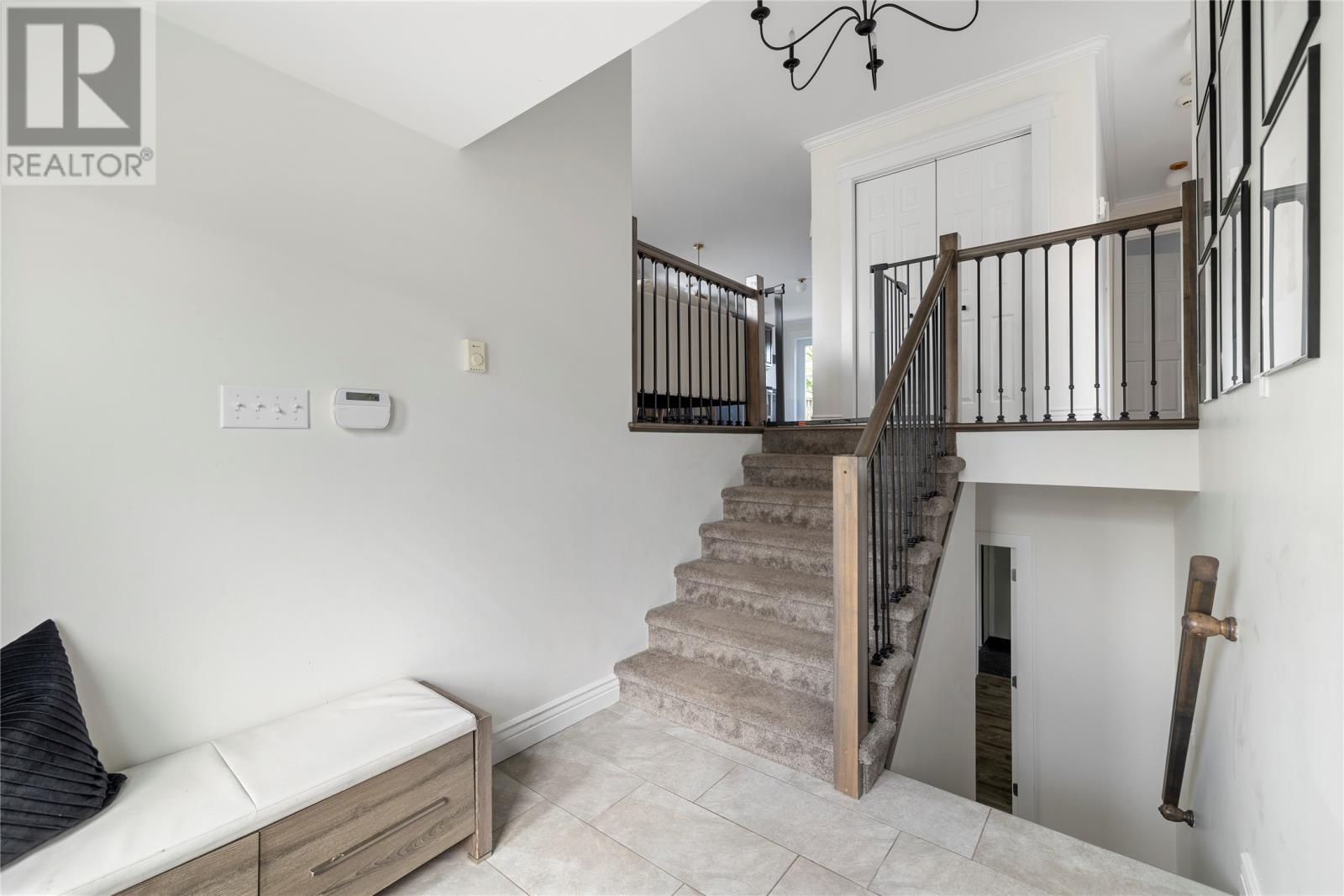 Property at 11 Stonewall Drive image 3