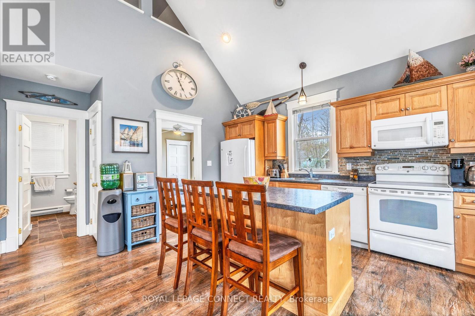 182 - 3 Farm View Lane, Prince Edward County, Ontario  K0K 1P0 - Photo 7 - X12263324