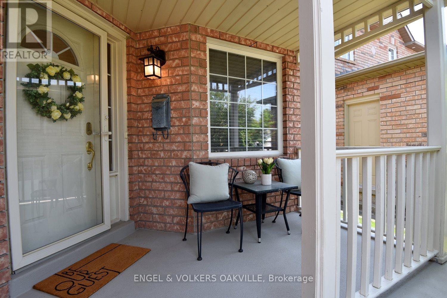 Property at 28 WATERWHEEL CRESCENT image 3