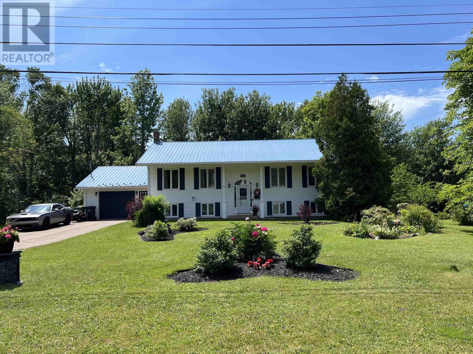 Property at 32 Celtic Lane image 1